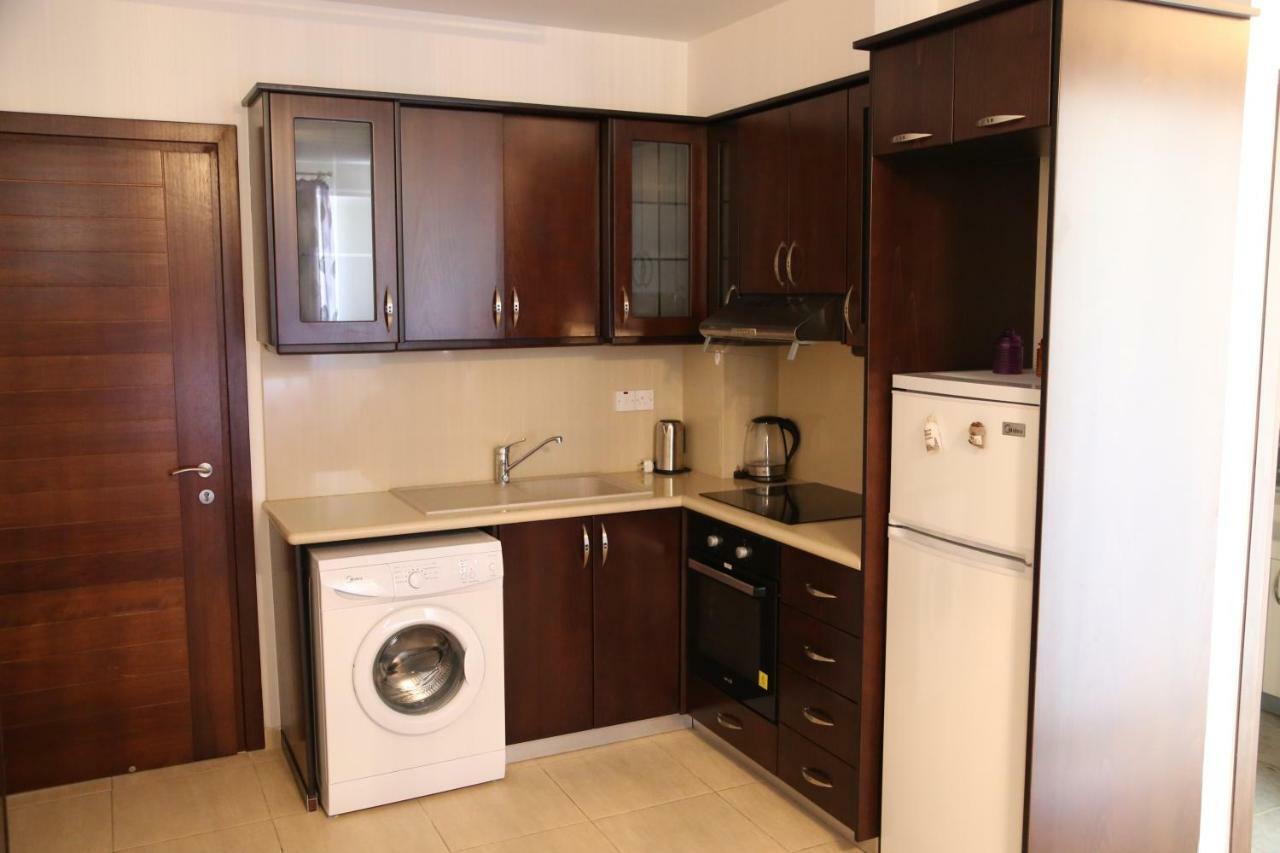 Danaos 2 Complex Apartment - By Imh Travel & Tours Paphos Eksteriør billede